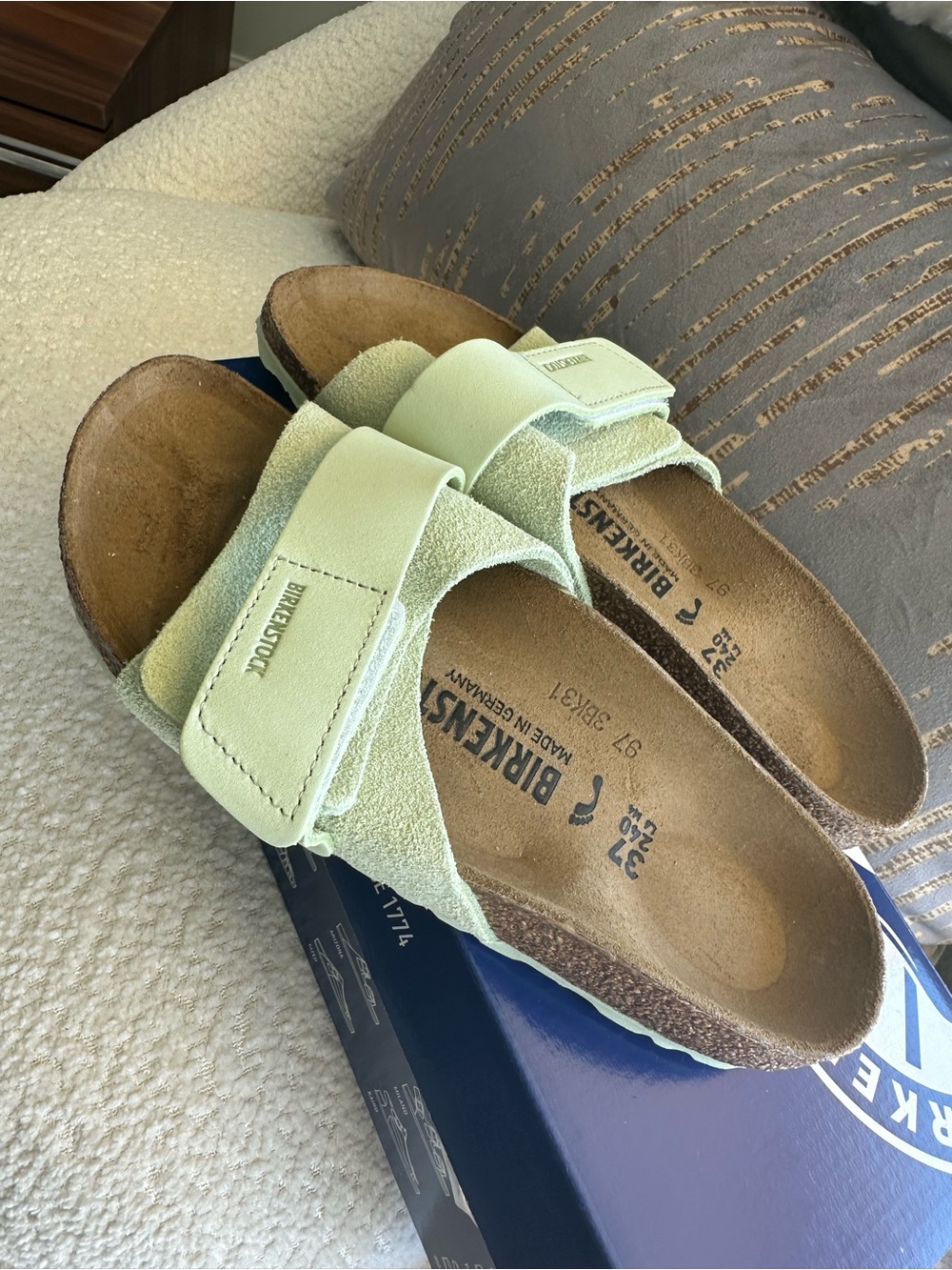 Birkenstock Women’s Oita Sandals - Lime Green